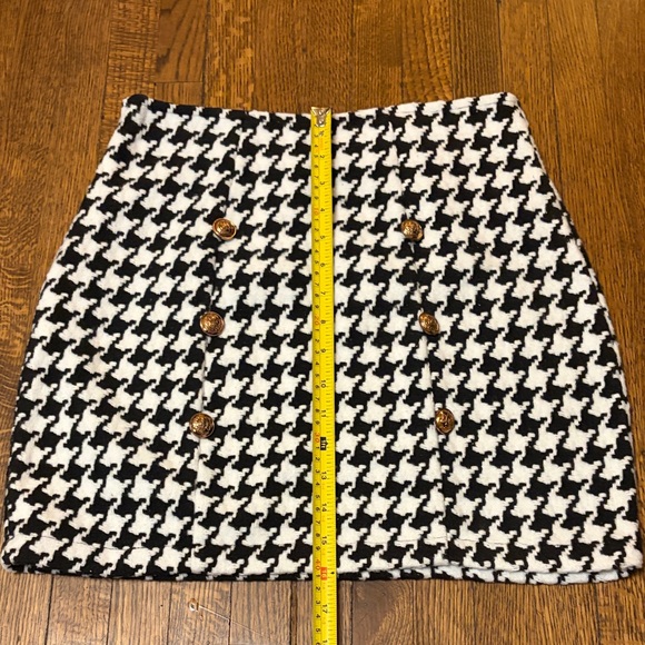 Shein Houndstooth Black and White Skirt - Picture 3 of 8